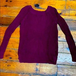American Eagle maroon sweater